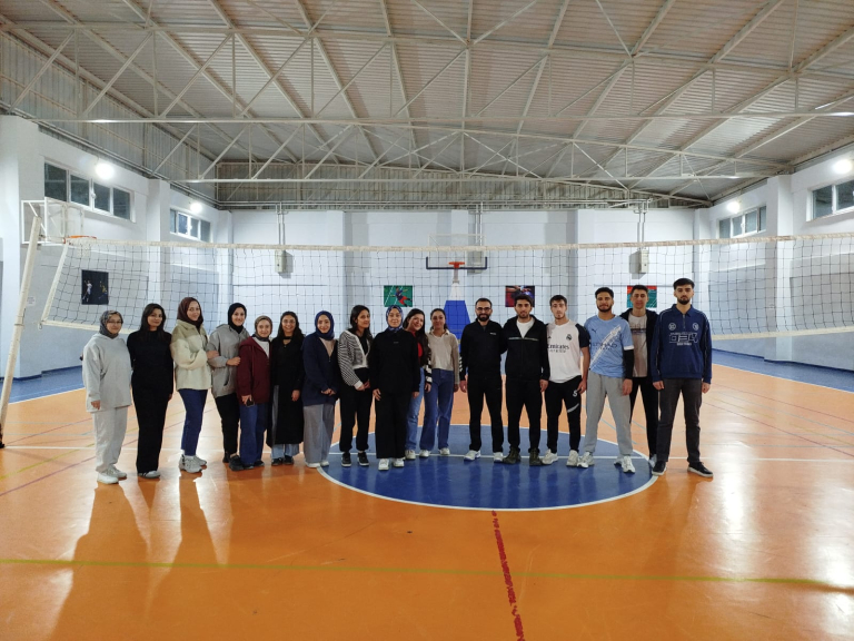 Kampüste Kısa Bir Mola: Voleybol Maçı Buluşmaları